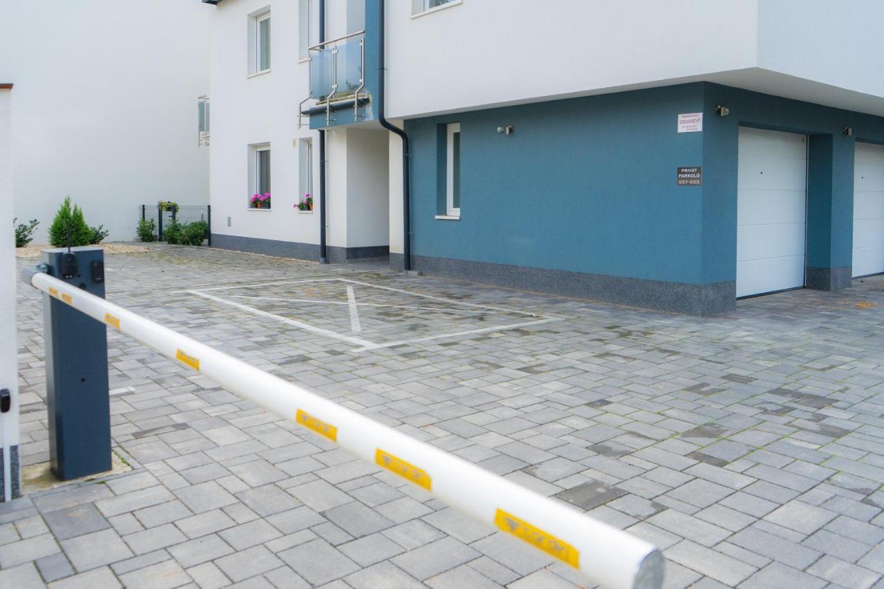 Harmony Apartments Sarvar Exterior photo
